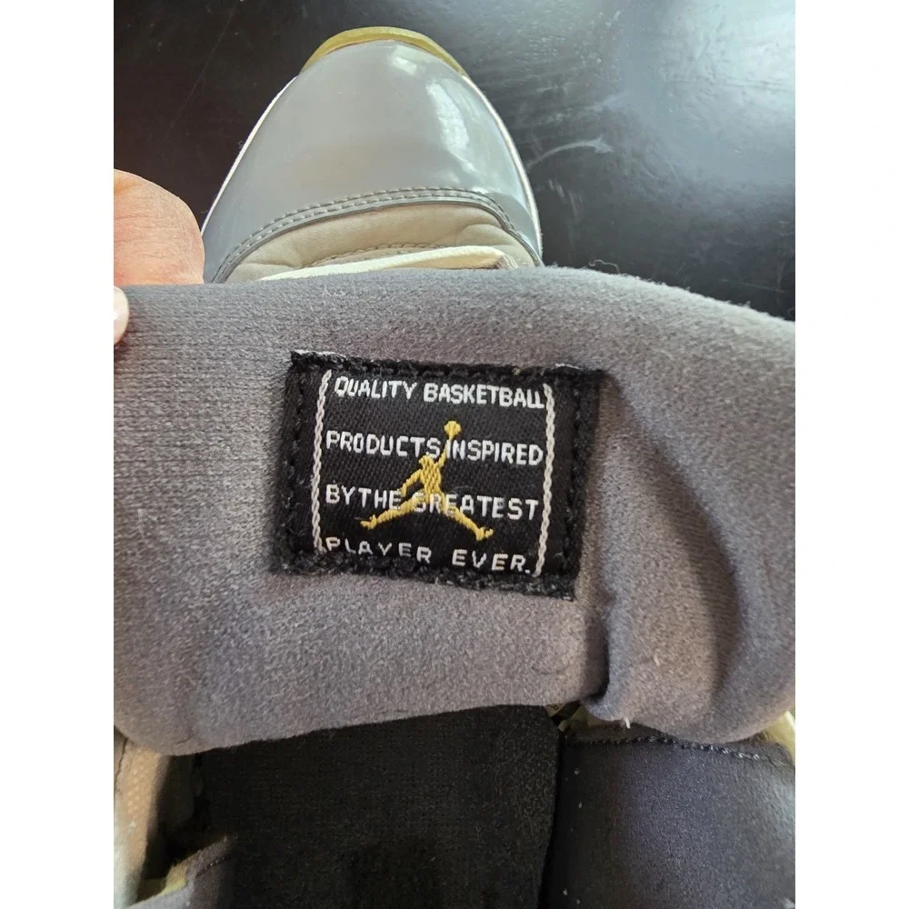 Size 9 - Air Jordan 11 Retro 2010‎ Cool Grey